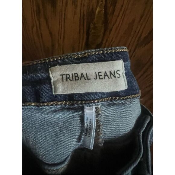 Tribal Jeans Audrey Mid-Rise Wide Leg Crop Jeans With Embroidery Woman’s Size 16 - Picture 12 of 15
